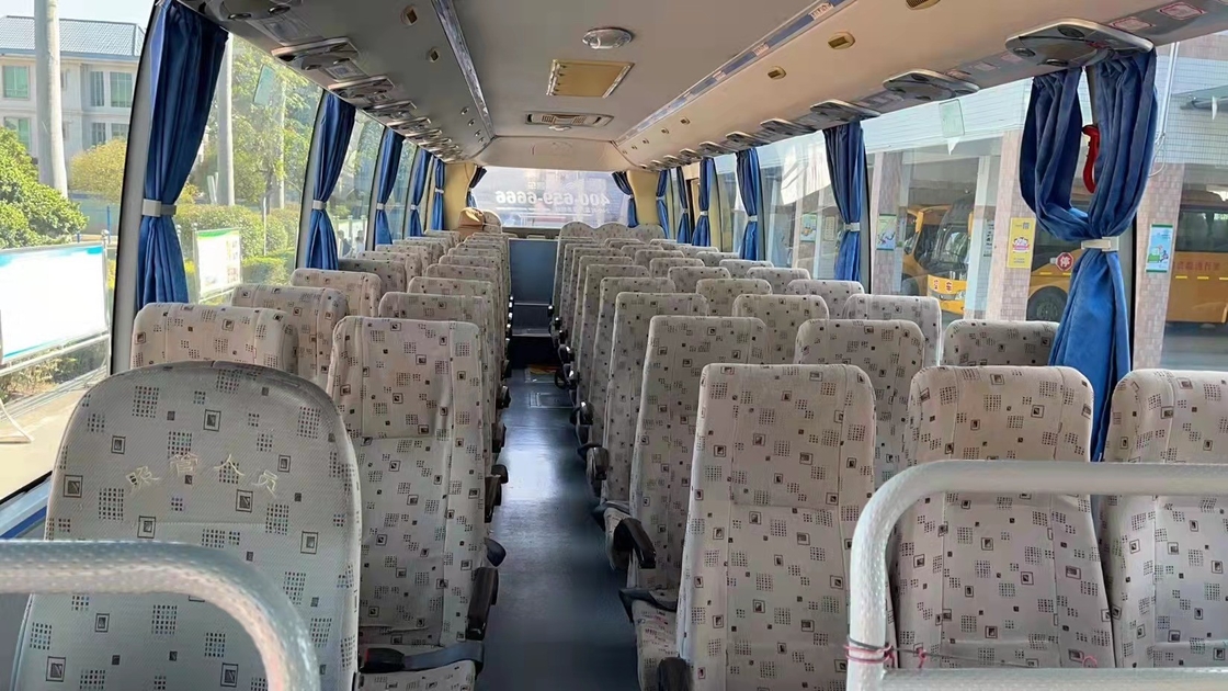 autobús usado Cummins Engine del coche para el autobús del yutong autobús del yutong de 2014 asientos del año ZK6107 60 en venta