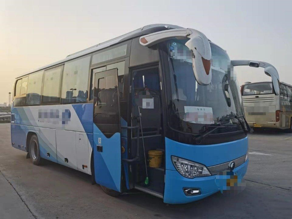 34 chasis de lujo 147kw del saco hinchable del autobús ZK6816 China Mini Bus Buses And Coaches del pasajero