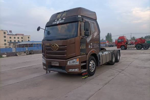 El motor 460hp del camión 6*4 Xichai del tractor de FAW J6P utilizó el camión LHD/RHD del caballo