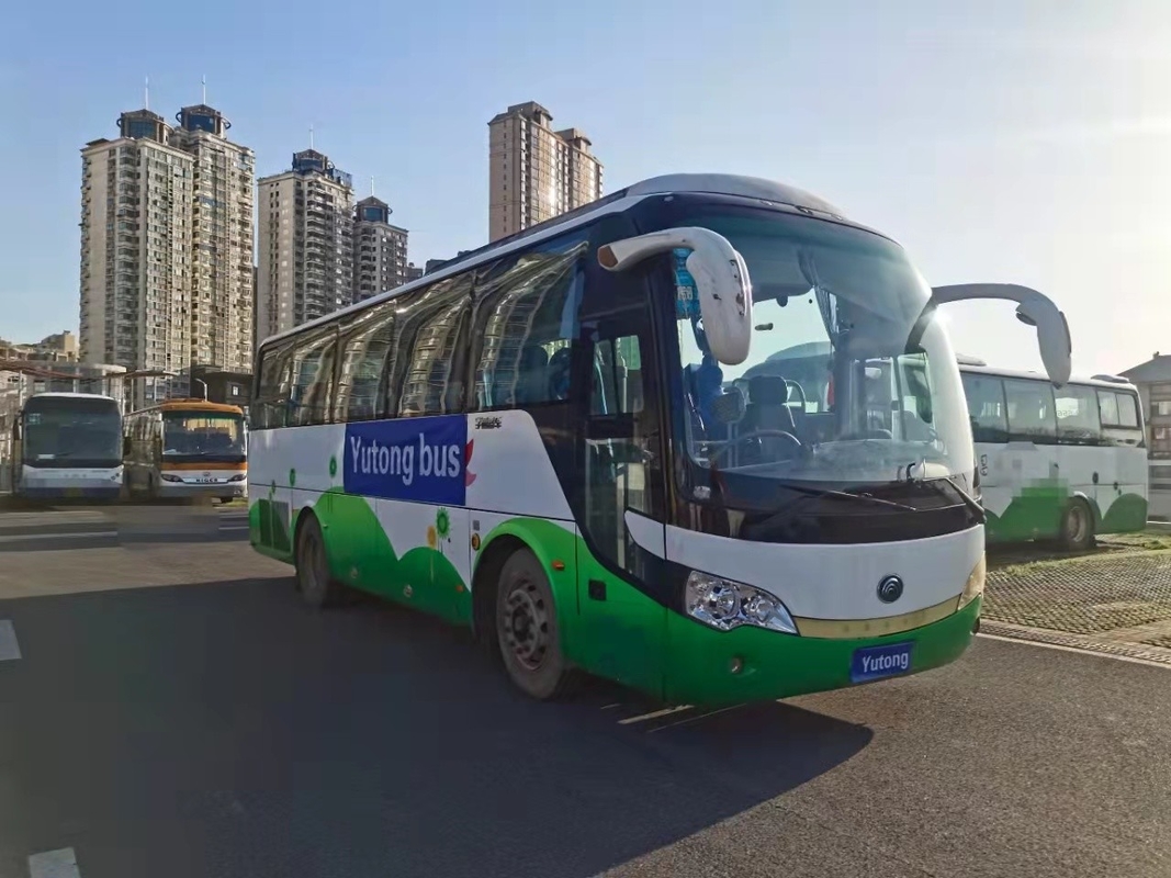 2014 el autobús usado ZK6908 de Yutong del año 39 asientos en venta utilizó al coche Bus LHD en buenas condiciones