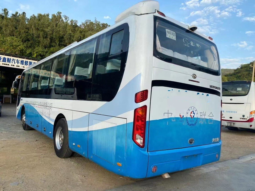 Rey Long XMQ6110 del autobús transporta el euro IV 2+3layout de las puertas de Used 55seats dos del coche