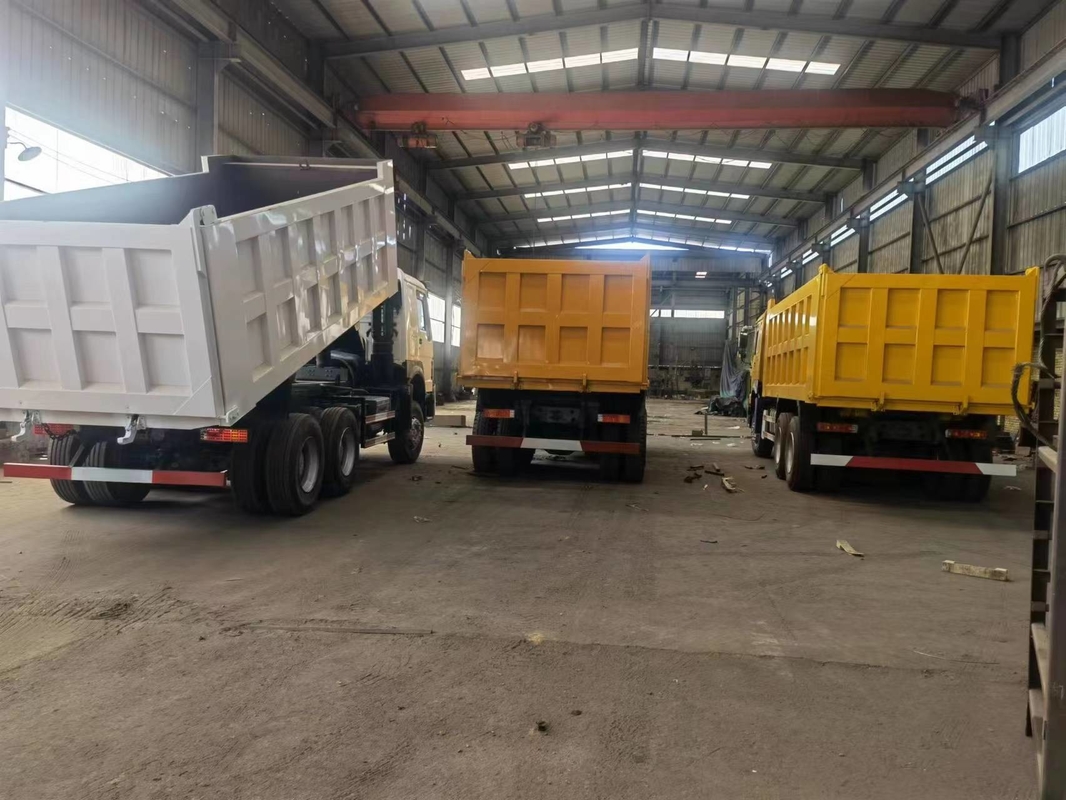 la dirección izquierda-derecha de 6*4 8*4 utilizó el descargador de la impulsión de la mano de Tipper Truck 371/375hp segundo
