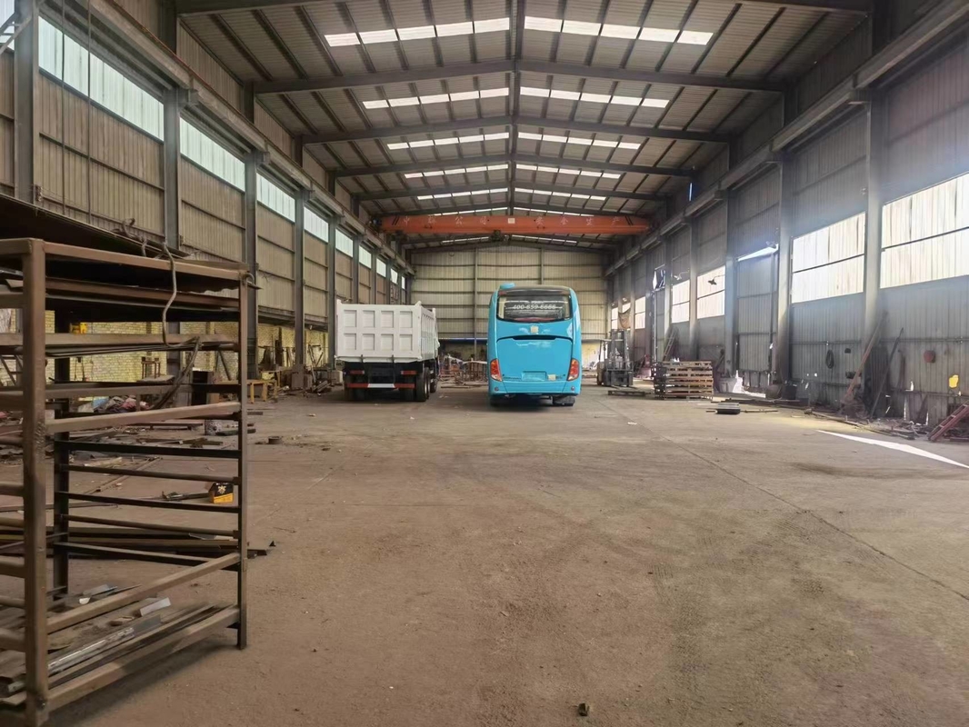 la dirección izquierda-derecha de 6*4 8*4 utilizó el descargador de la impulsión de la mano de Tipper Truck 371/375hp segundo