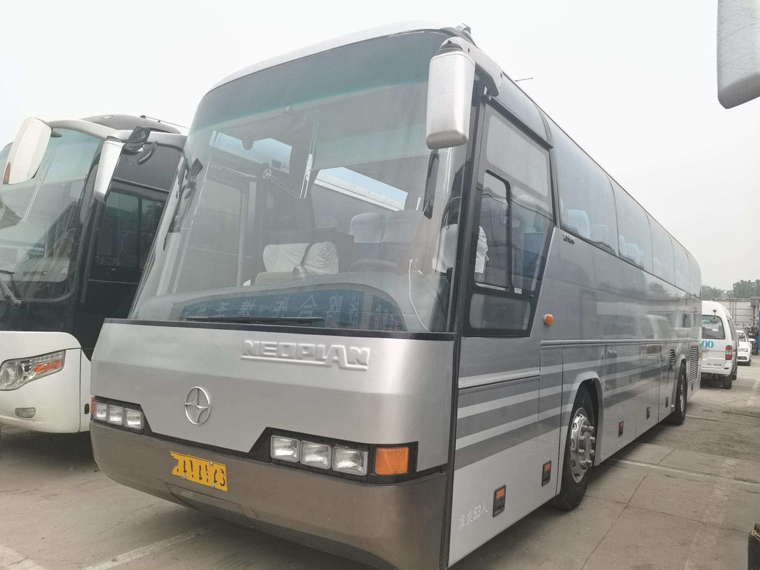 Marca del autobús BFC6120 China de Beifang del autobús del pasajero de la impulsión de la mano izquierda de Bus 53 Seat del coche