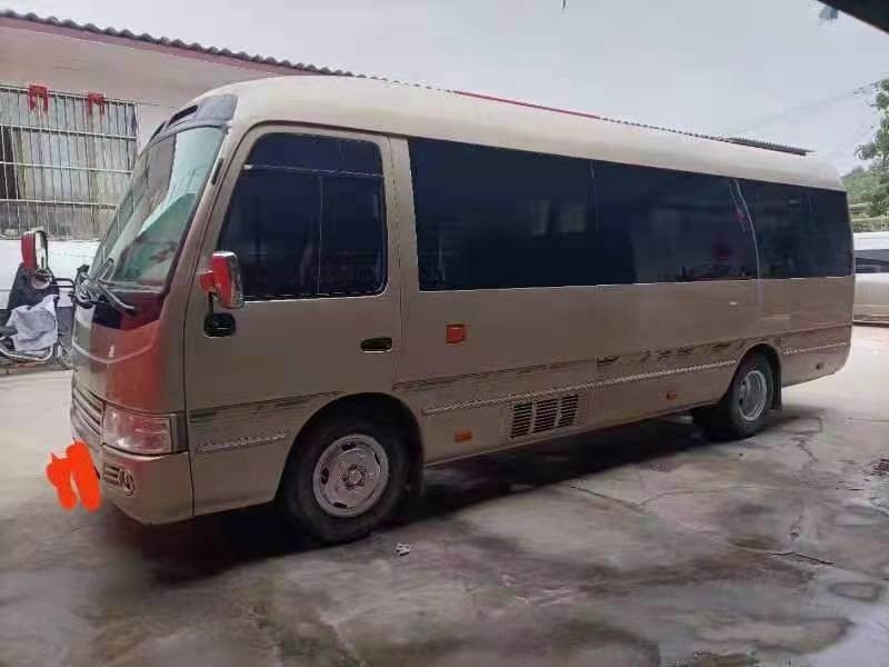 El práctico de costa 23-29seats de Toyota utilizó el autobús 1HZ/15B cuatro/seis cilindros 2014-2018 del práctico de costa