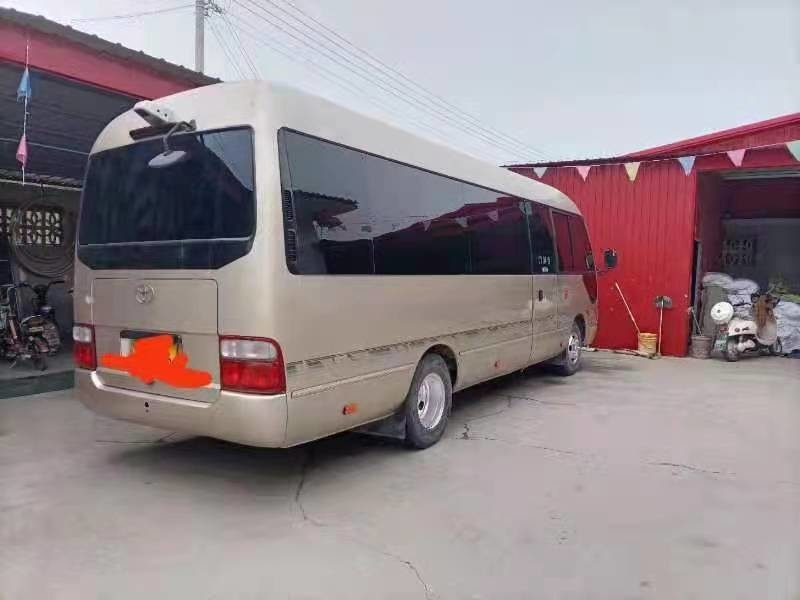 El práctico de costa 23-29seats de Toyota utilizó el autobús 1HZ/15B cuatro/seis cilindros 2014-2018 del práctico de costa