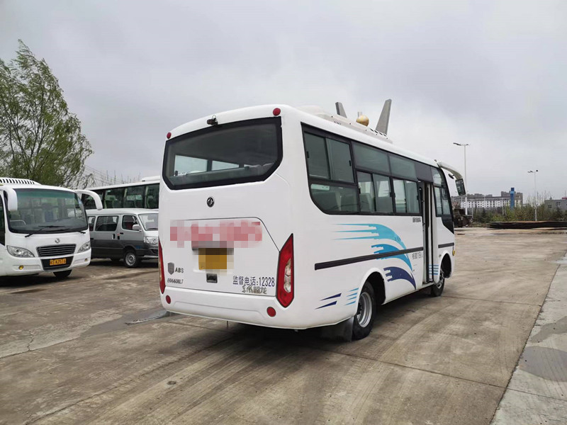 2016 mano usada asientos Dfac Mini Bus Left Hand Drive del autobús segundo del año 19 ningún árbol del accidente 2