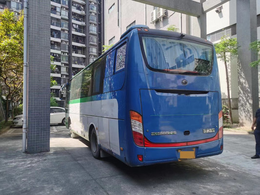 39 coche usado asientos RHD del autobús ZK6888 de Yutong que dirige los motores diesel para el transporte