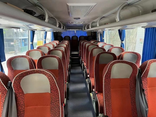 39 coche usado asientos RHD del autobús ZK6888 de Yutong que dirige los motores diesel para el transporte
