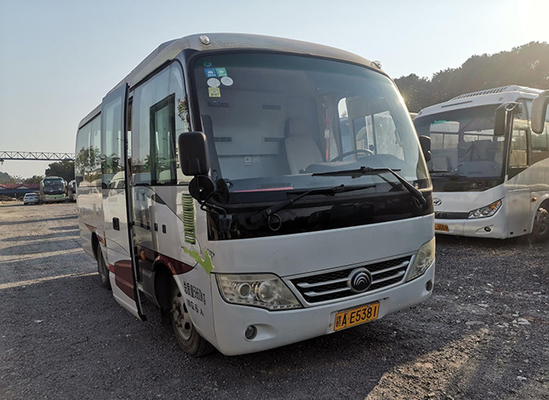 6 la mano derecha de Mini City Travelling Diesel Engine del autobús de Yutong de la mano de los asientos segundos Rive 132KW