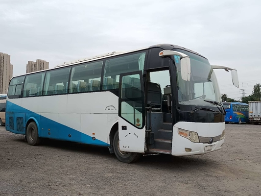 El segundo color blanco del bus turístico 51seats de la mano utilizó el motor ZK6110 de Yuchai del autobús de Yutong
