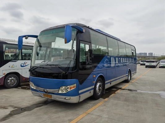 Compartimiento de equipaje grande usado de los asientos del servicio de autobús 45 10,5 metros de Yuchai del motor de 2do de la mano de la puerta media autobús ZK6107 de Yutong