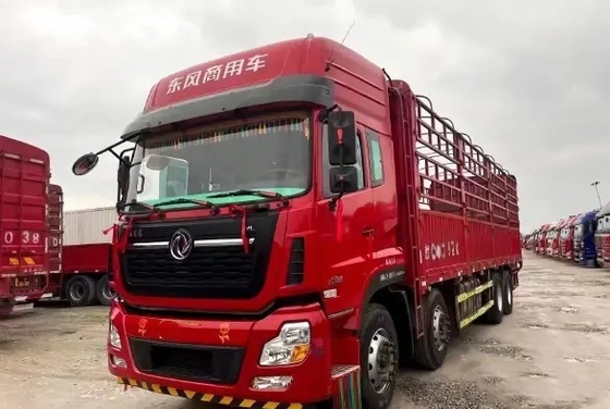 El cargo usado acarrea la alta caja de cambios Dongfeng Lorry Truck de los neumáticos del modo 12 de la impulsión del tejado 420hp 8×4 de la carga clasificada 17.8t RÁPIDAMENTE
