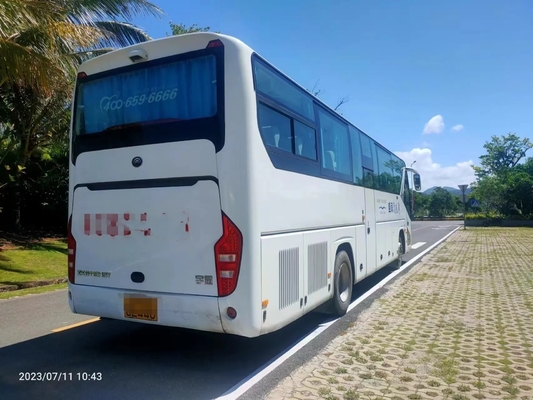 Los coches de pasajero usados plano autobús ZK6119 de Yutong de la mano del motor de las puertas dobles de los asientos del resorte 50 el 2do de la impulsión rara de la mano izquierda