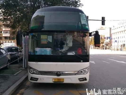 Autobús de segunda mano 2018 Año Autobús Yutong ZK6122 de doble puerta 56 asientos Spring Leaf LHD
