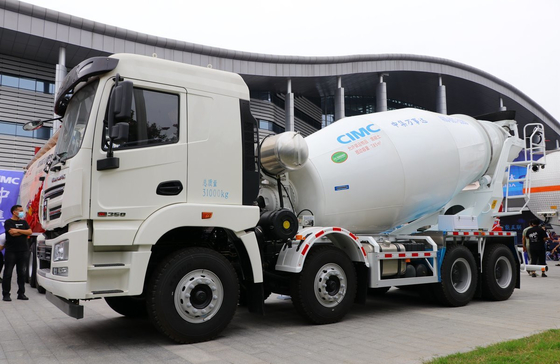 Camión mezclador de hormigón de tránsito 8×4 Modo de conducción 8 Cementero cúbico Weichai 350hp Lhd