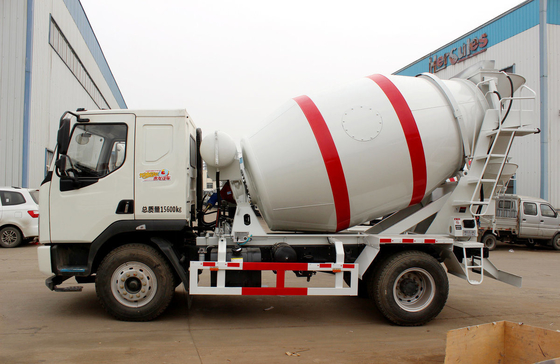 Camión mezclador de hormigón Liuqi 4 × 2 con 6 llantas Pequeño mezclador de cemento 4 Cúbico Cisterna Capacidad 160hp