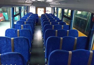 Autobús escolar amarillo viejo de DONGFENG, modelo usado grande del autobús LHD del coche con 56 asientos