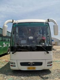 51 asientos utilizaron color blanco plano del lado izquierdo de la serie del hombre del autobús de servicio de la ciudad de Yutong del coche diesel de la dirección