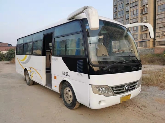 La impulsión de la mano izquierda utilizó los autobuses de lujo de la ciudad de Yutong aprovisiona de combustible los 30 asientos diesel Front Engine